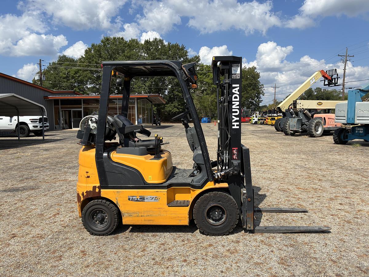 Forklifts / Lift Trucks for sale at PROLIFT EQUIPMENT Forklift Sales Rent and Buy in Dallas