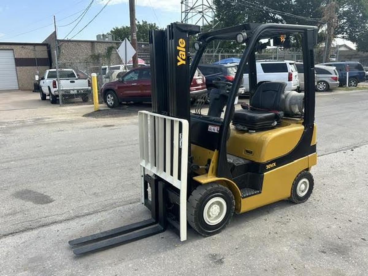 Used 2017 YALE GLP030VXNRAE084