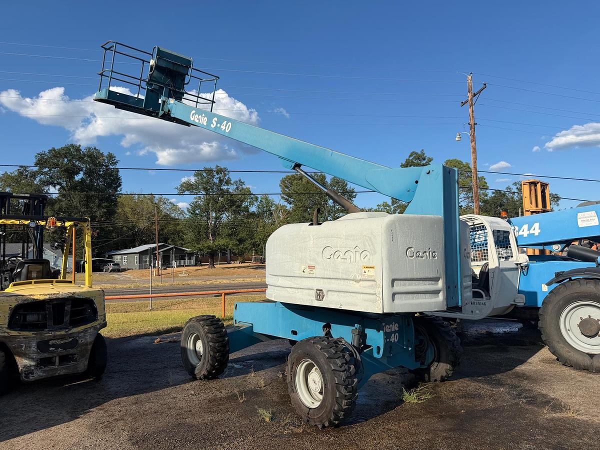 Used 2006 GENIE S-40