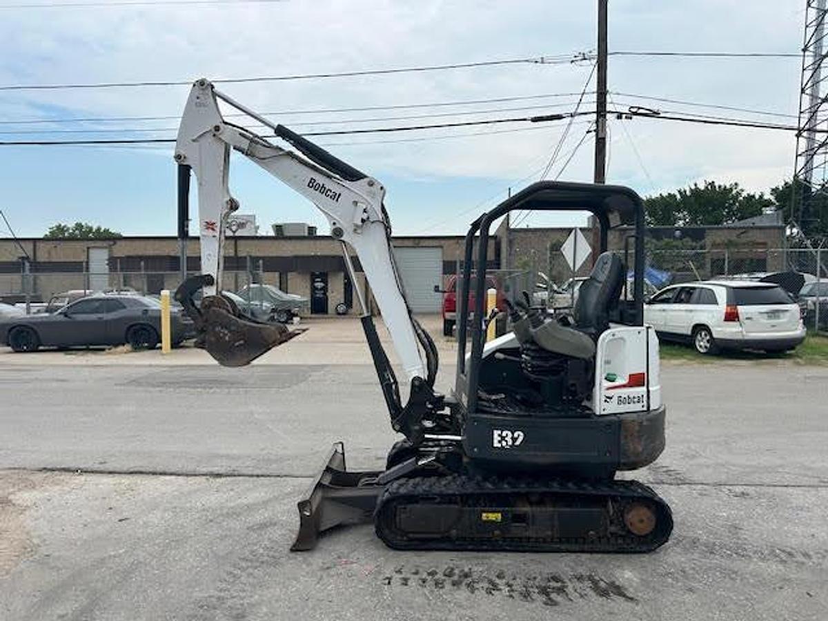 Used 2013 Bobcat E32
