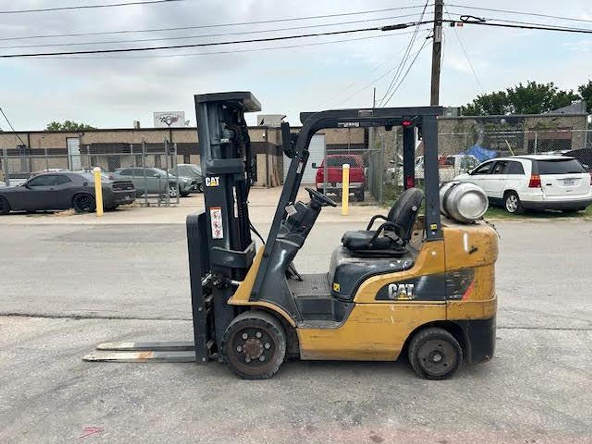 Used 2017 CAT 2C6000