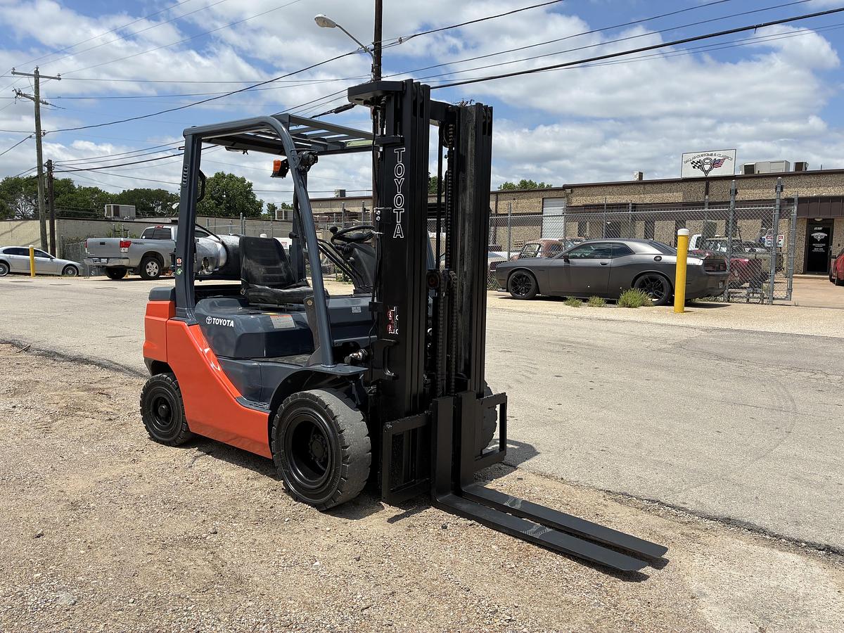 Used 2024 TOYOTA 50-8FGU25