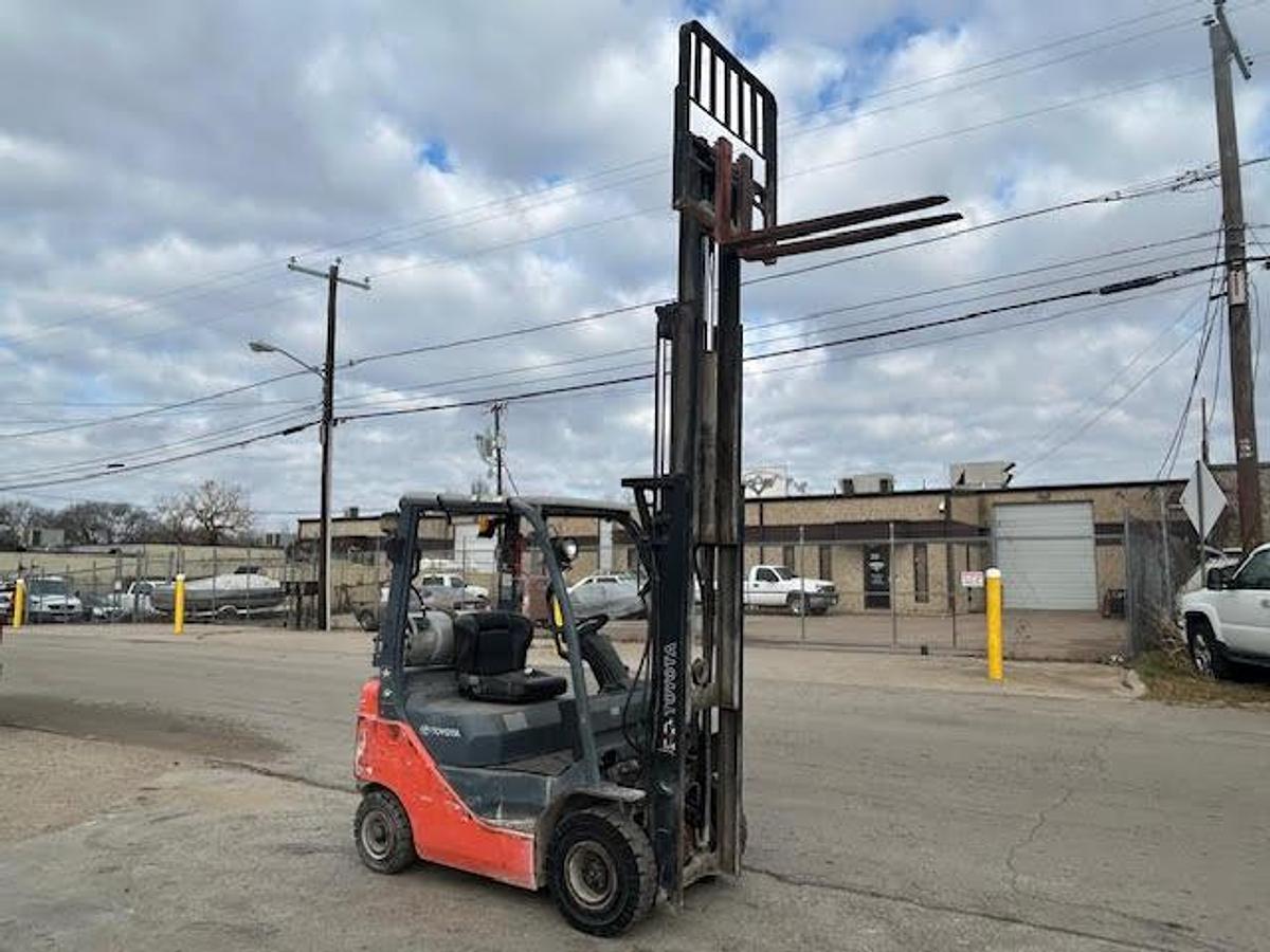Used 2009 Toyota 8FGU15