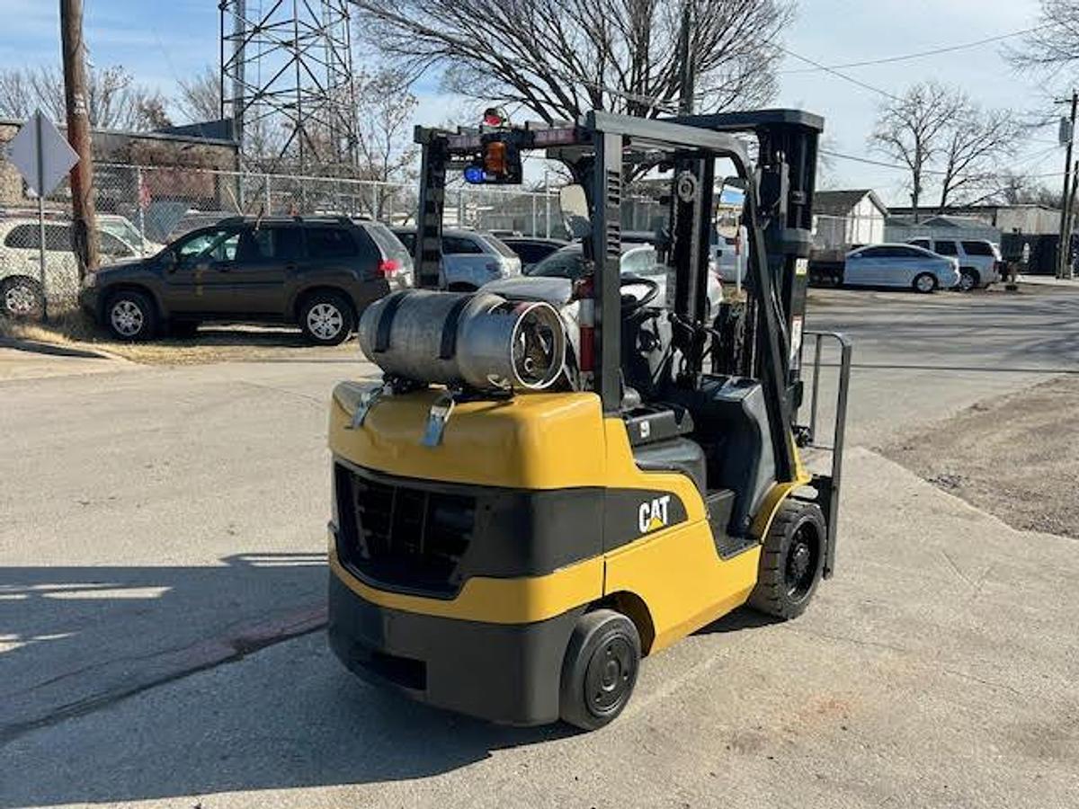 Used 2017 CAT 2C6000