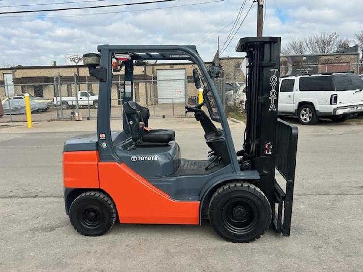 Used 2023 Toyota 8FDU25 5000LBS