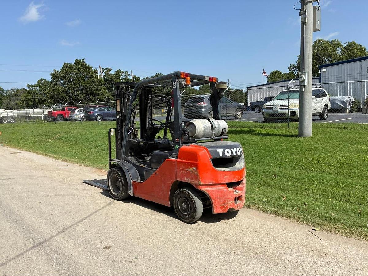 Used 2018 TOYOTA 8FGU25