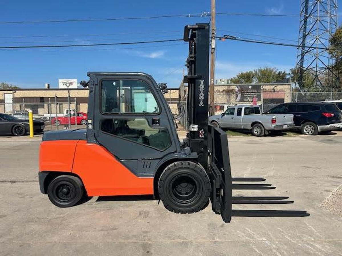 Used 2017 Toyota 8FD50U 11,000LBS