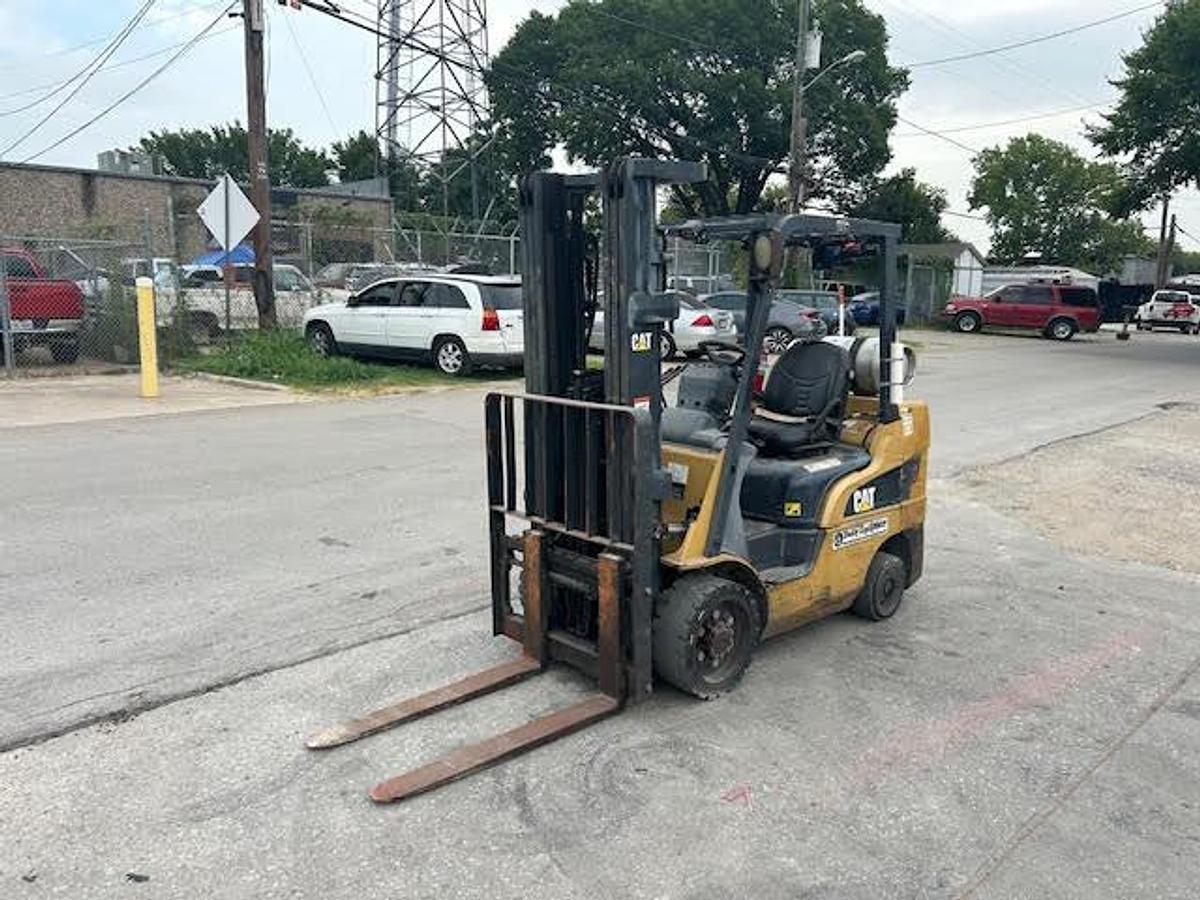 Used 2017 CAT 2C6000