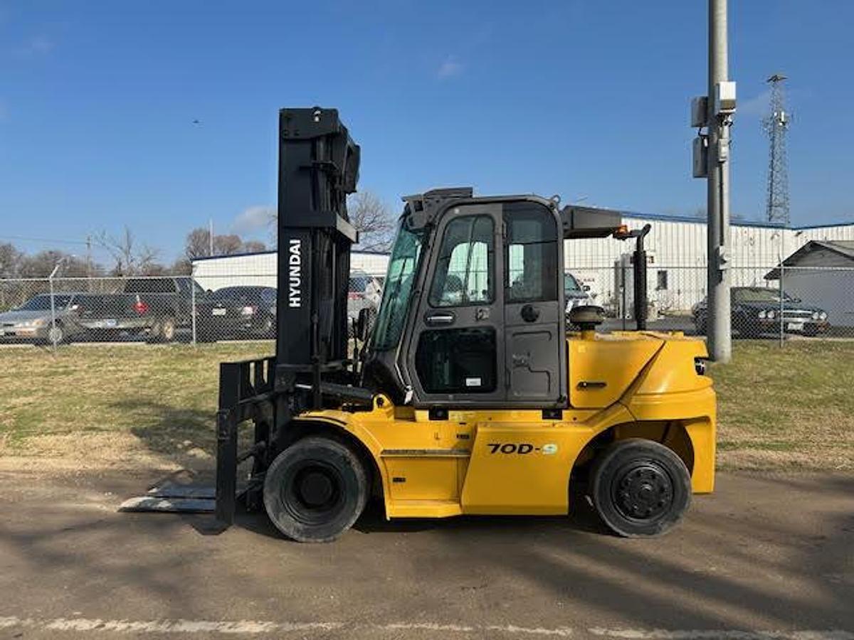 Used 2018 Hyundai 70D-9