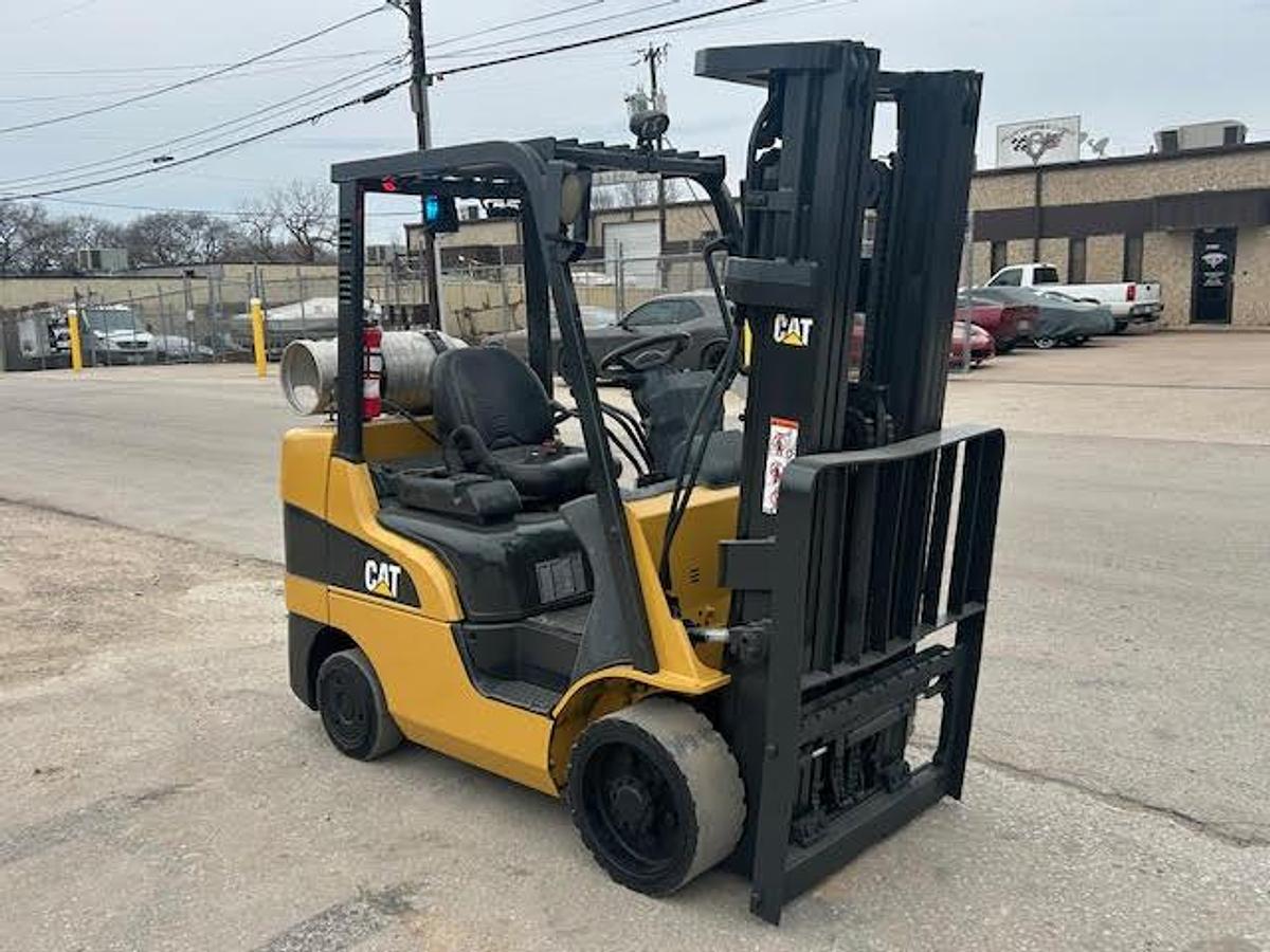 Used 2017 CAT 2C6000