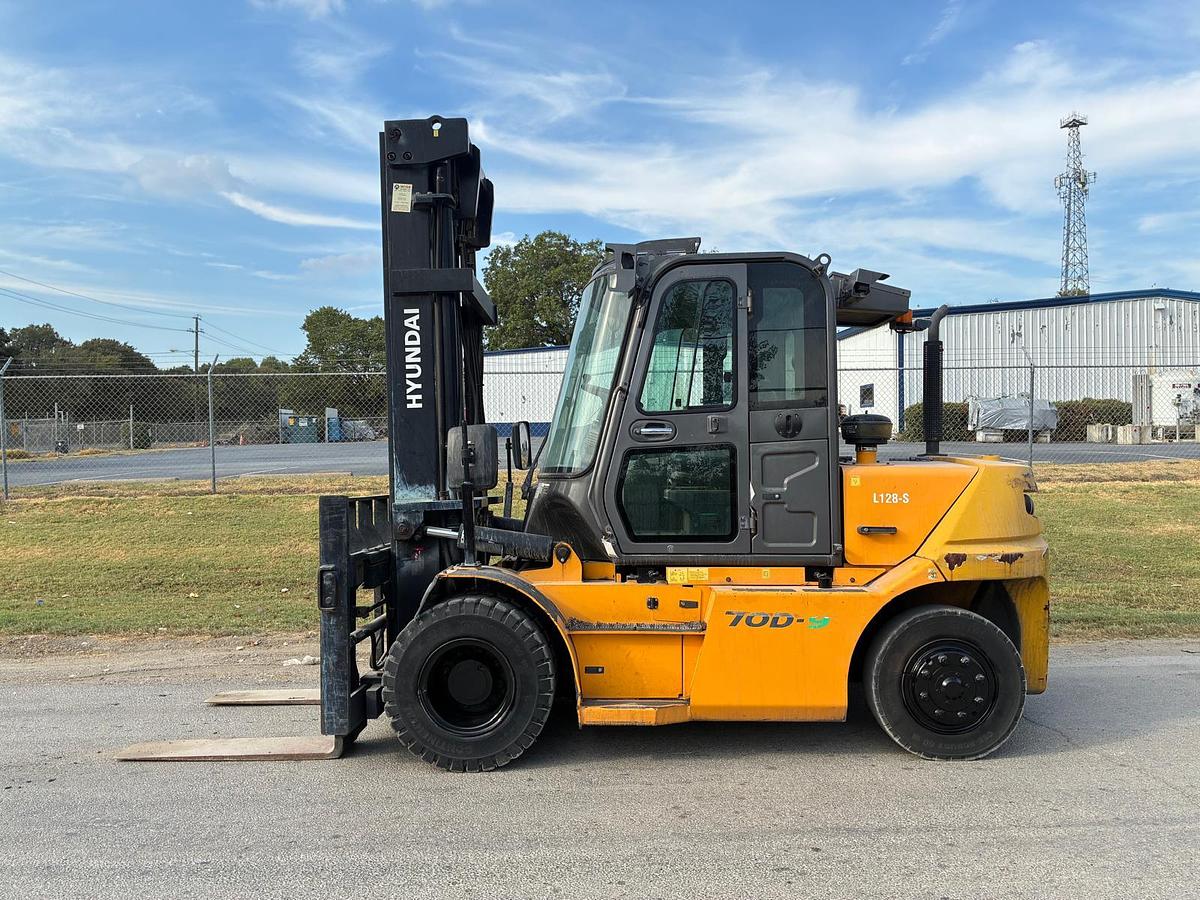 Used 2020 Hyundai 70D-9