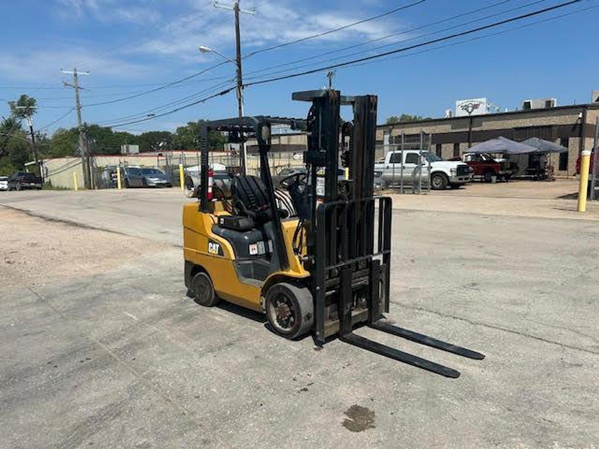 Used 2017 CAT 2C6000