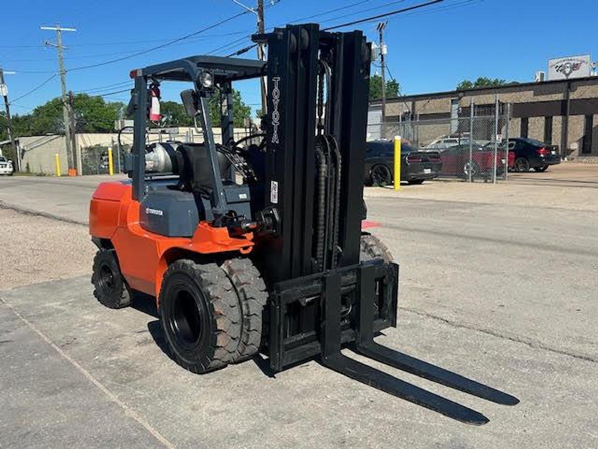 Used 2012 Toyota 7FGU45 10,000LBS
