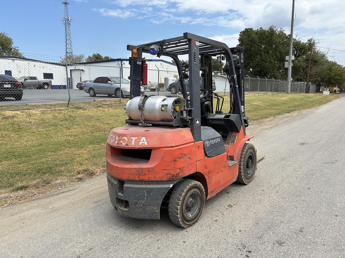 Used 2005 Toyota 7FGU25