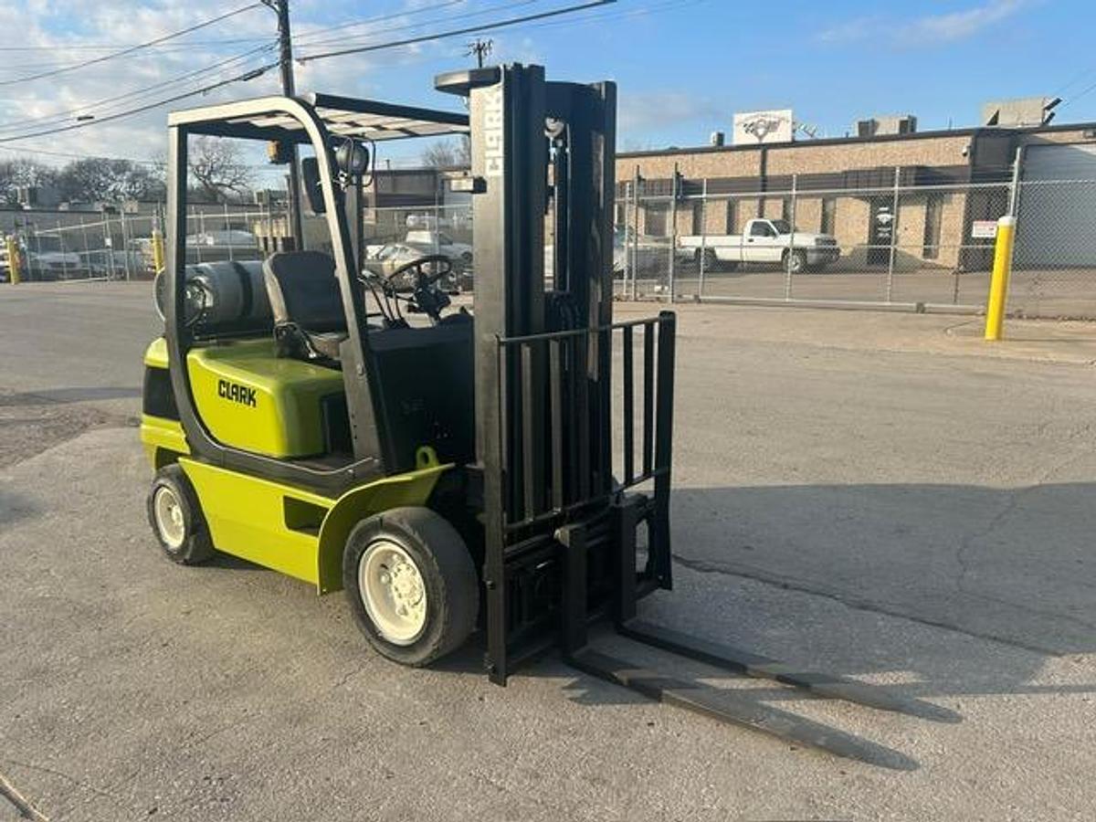 Used 2012 CLARK CQ25