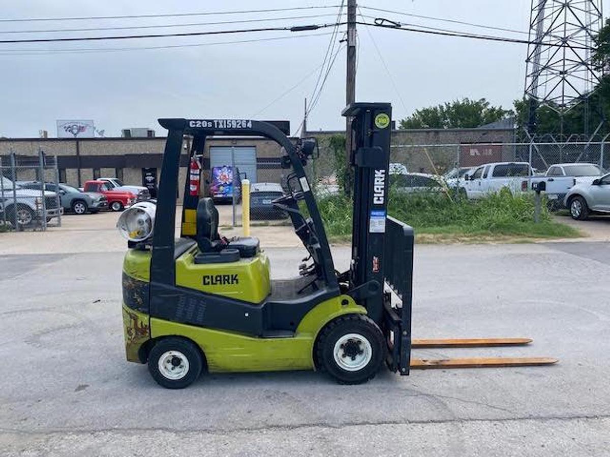 Used 2017 CLARK C20SL