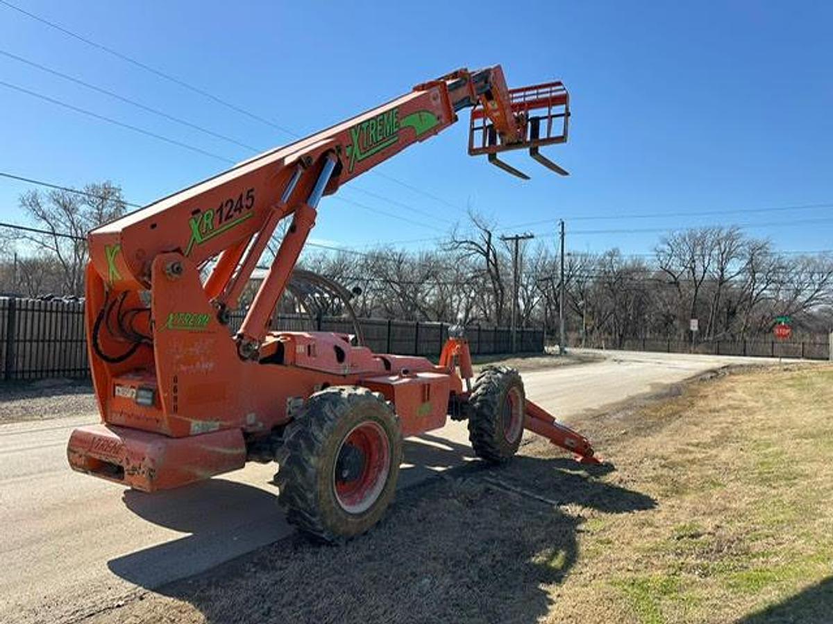 Used 2016 Extreme XR1245