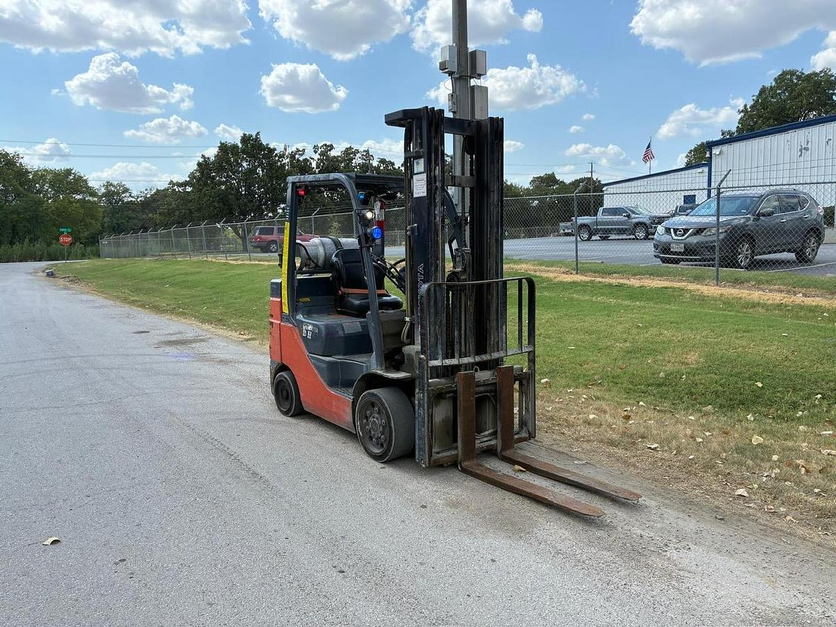 Used 2021 TOYOTA 8FGCU30