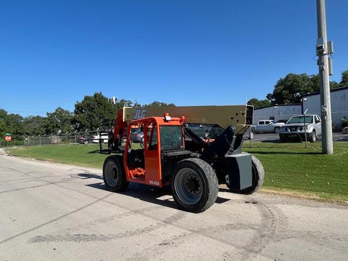 Used 2012 JLG G6-42A