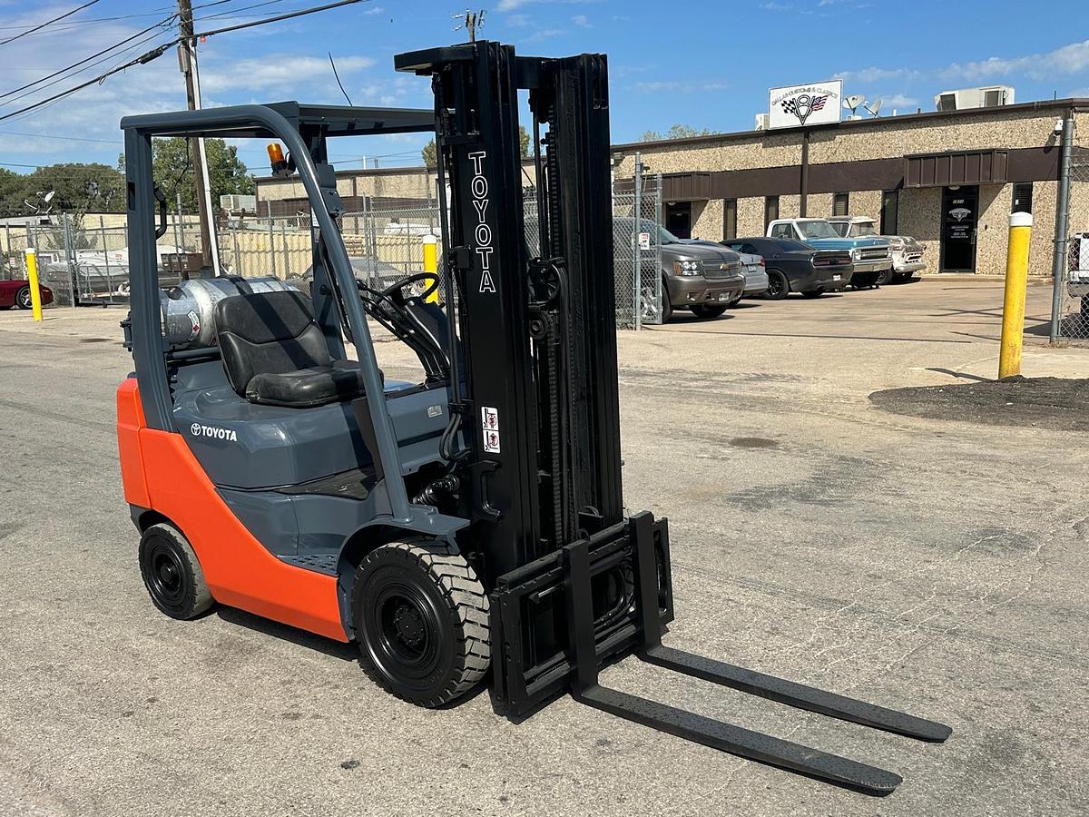Used 2019 TOYOTA 8FGU18