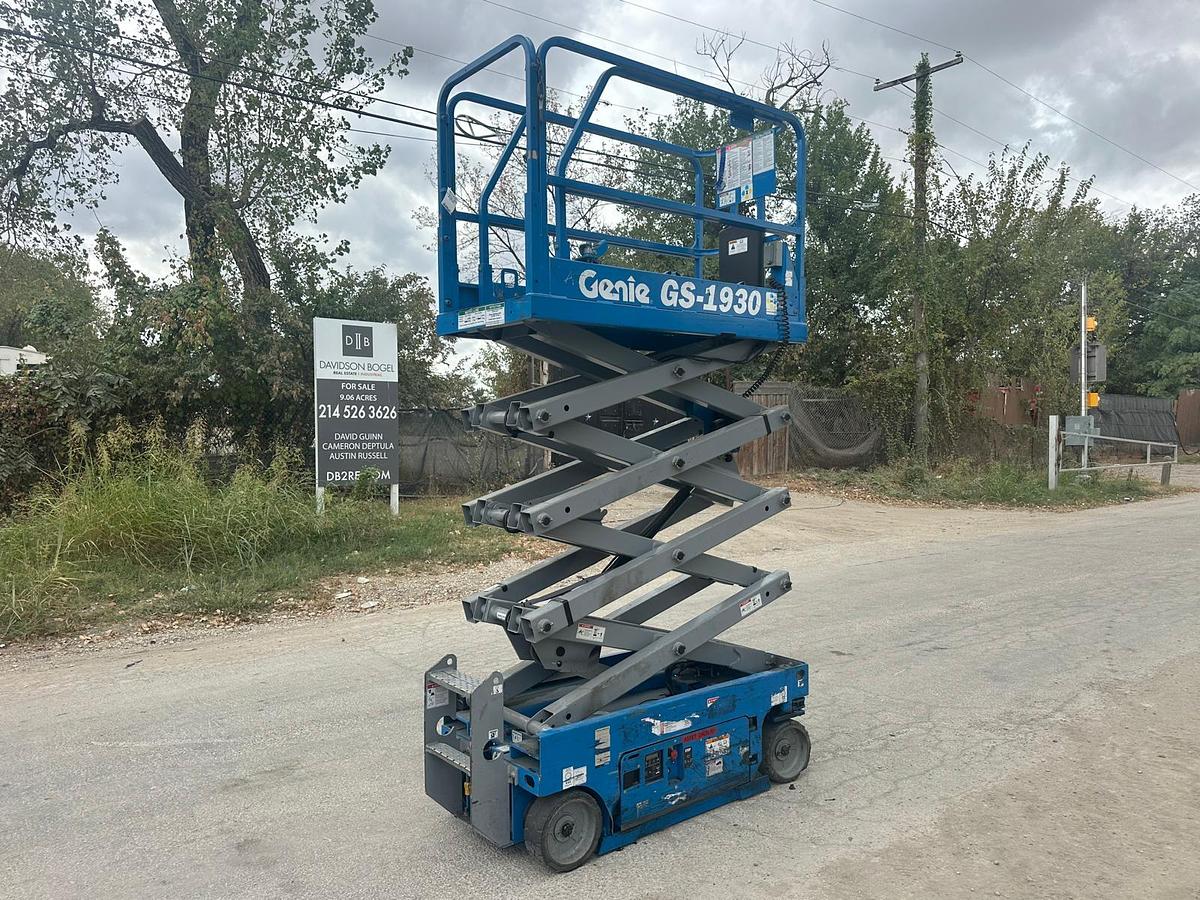 Used 2015 GENIE GS1930