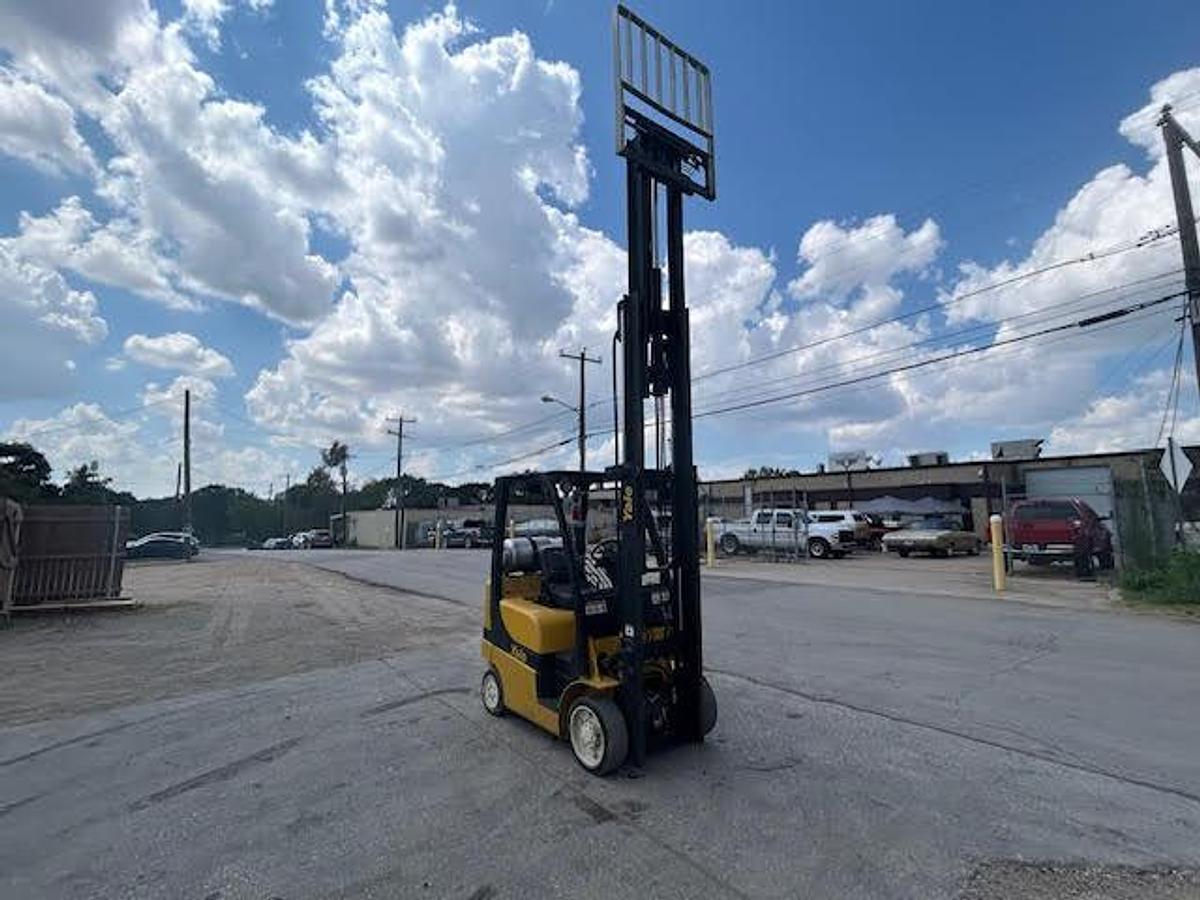 Used 2016 Yale GLC050VXNDAE085