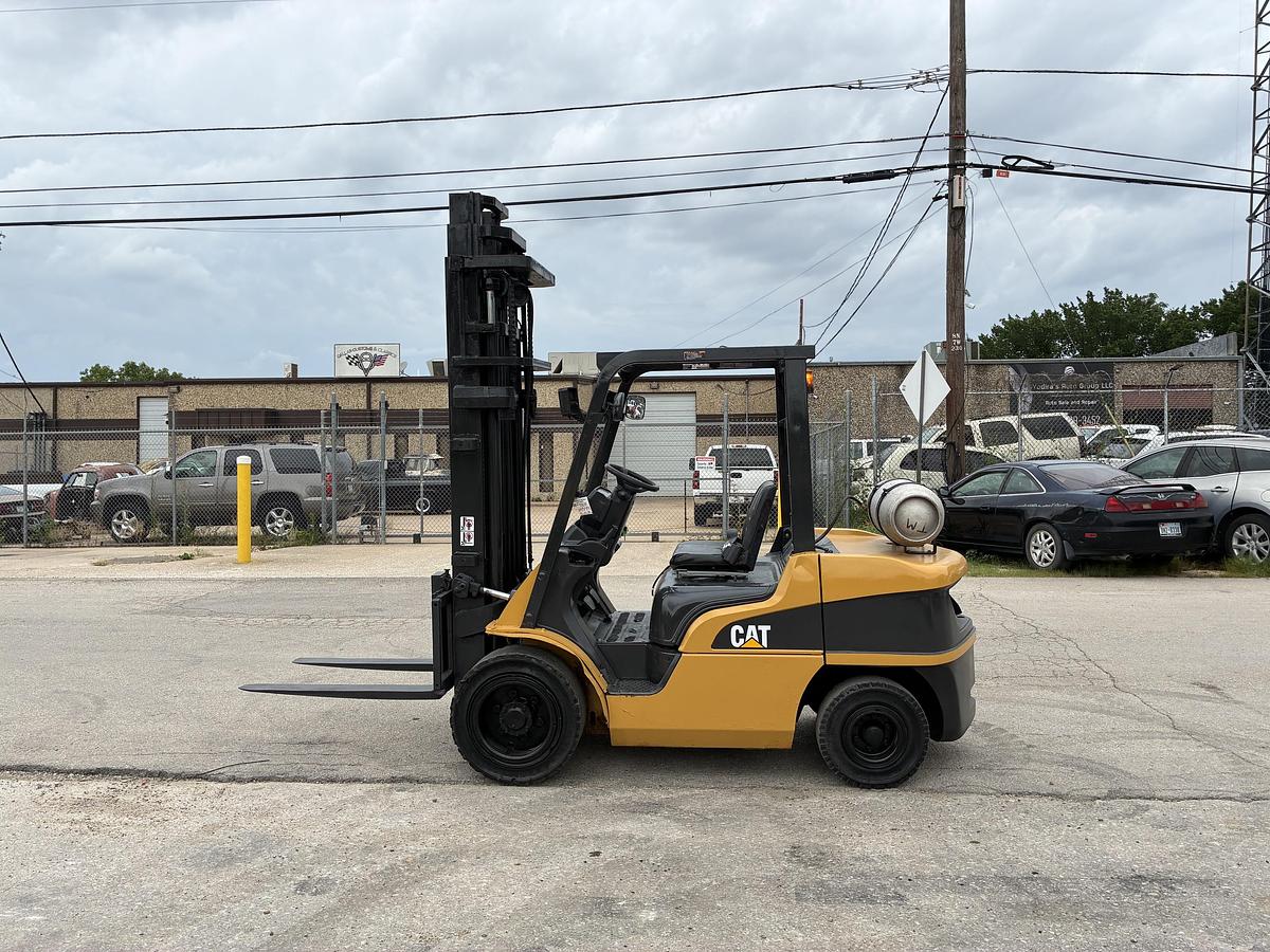 Used 2023 CAT GP35N5