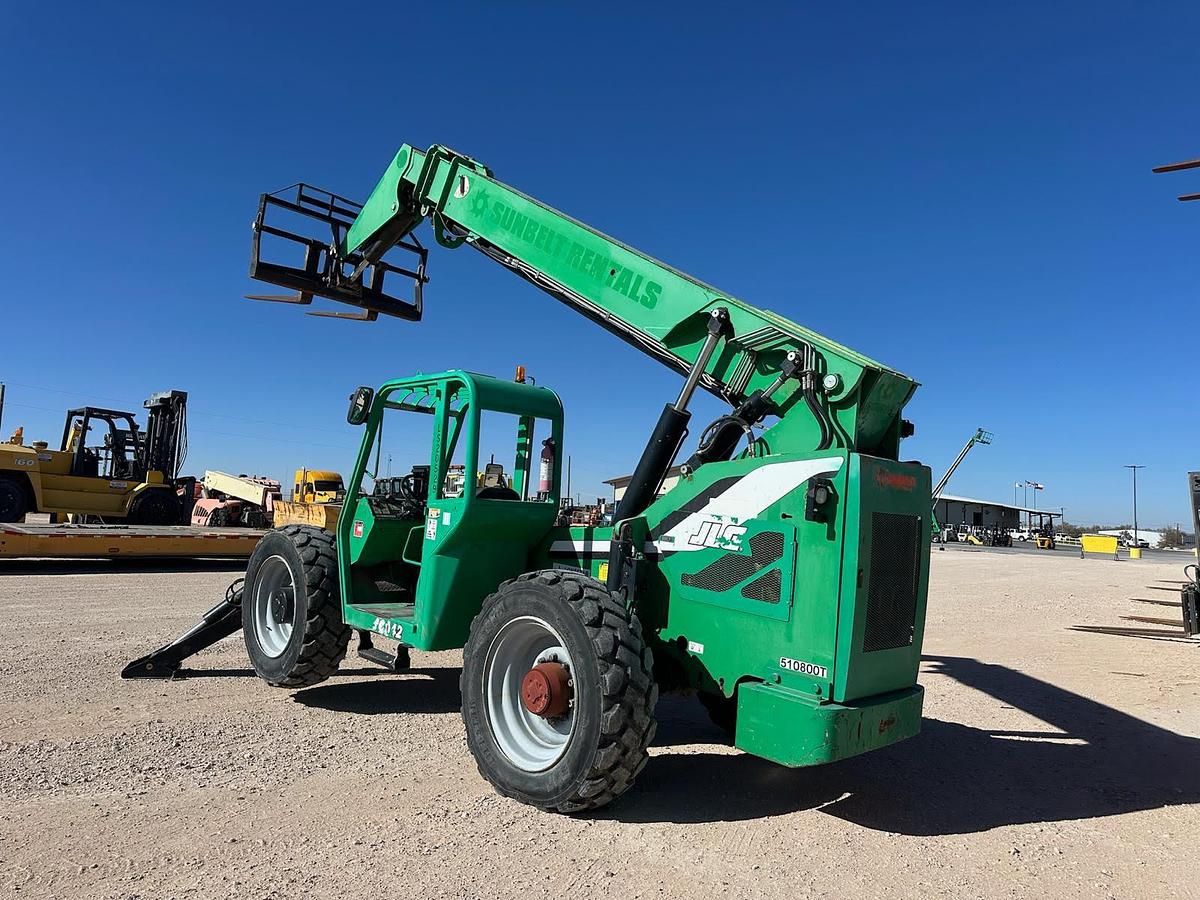 Used 2013 JLG 10042