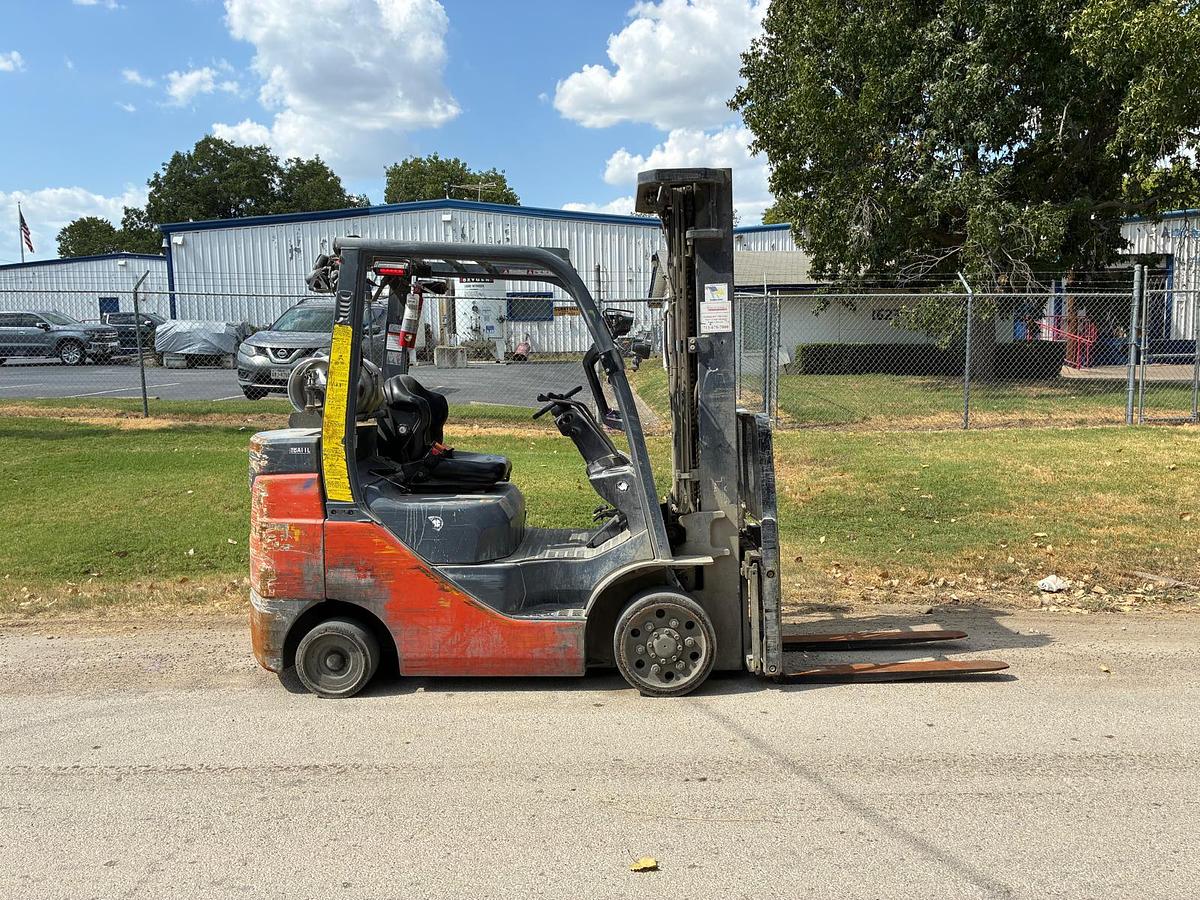 Used 2021 TOYOTA 8FGCU30
