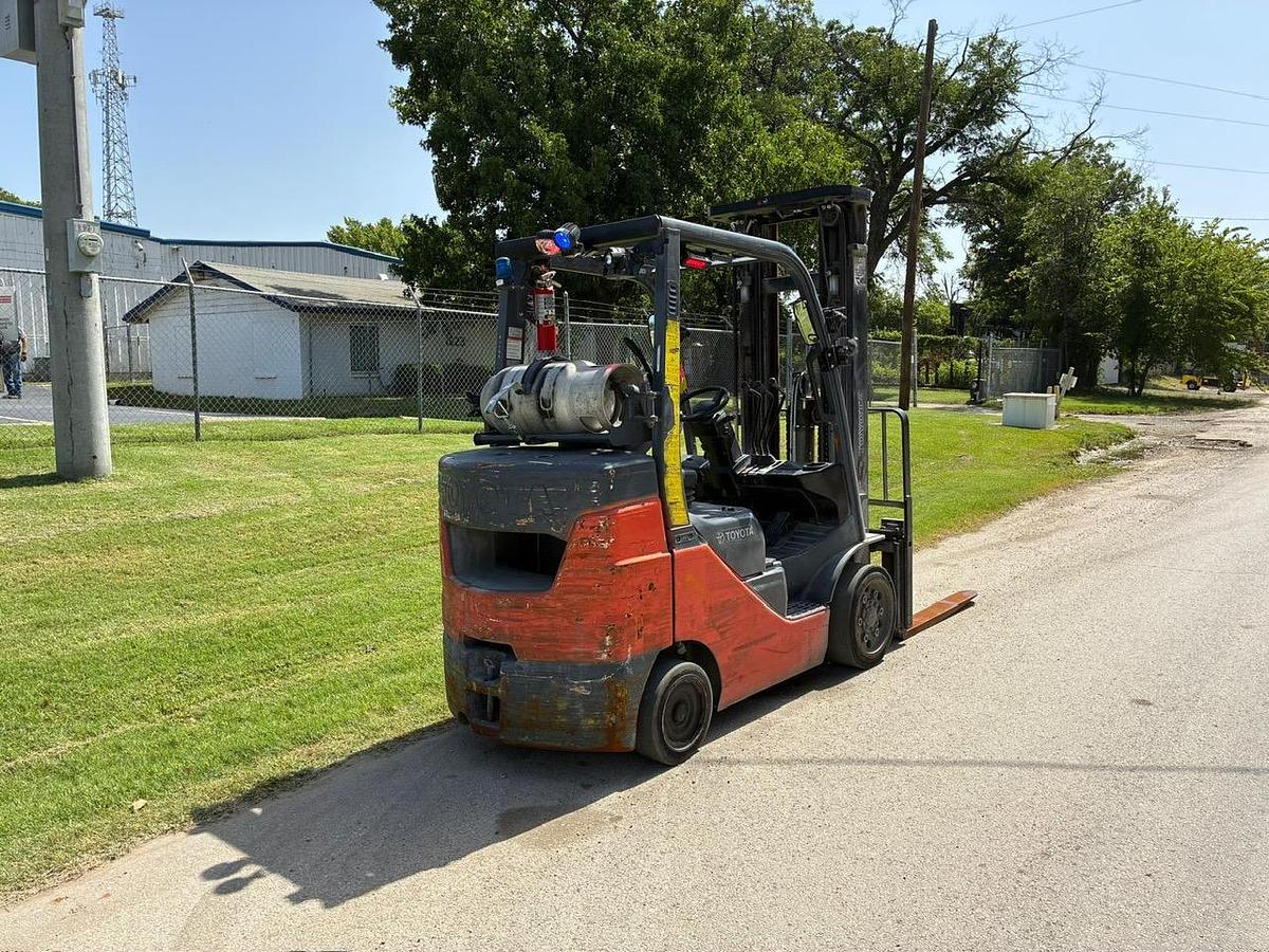 Used 2021 TOYOTA 8FGCU30