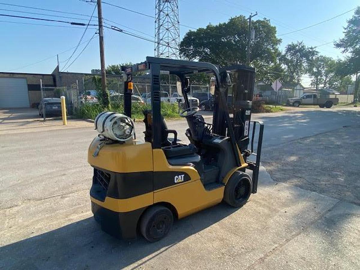 Used 2014 CAT Lift Trucks 2C6000