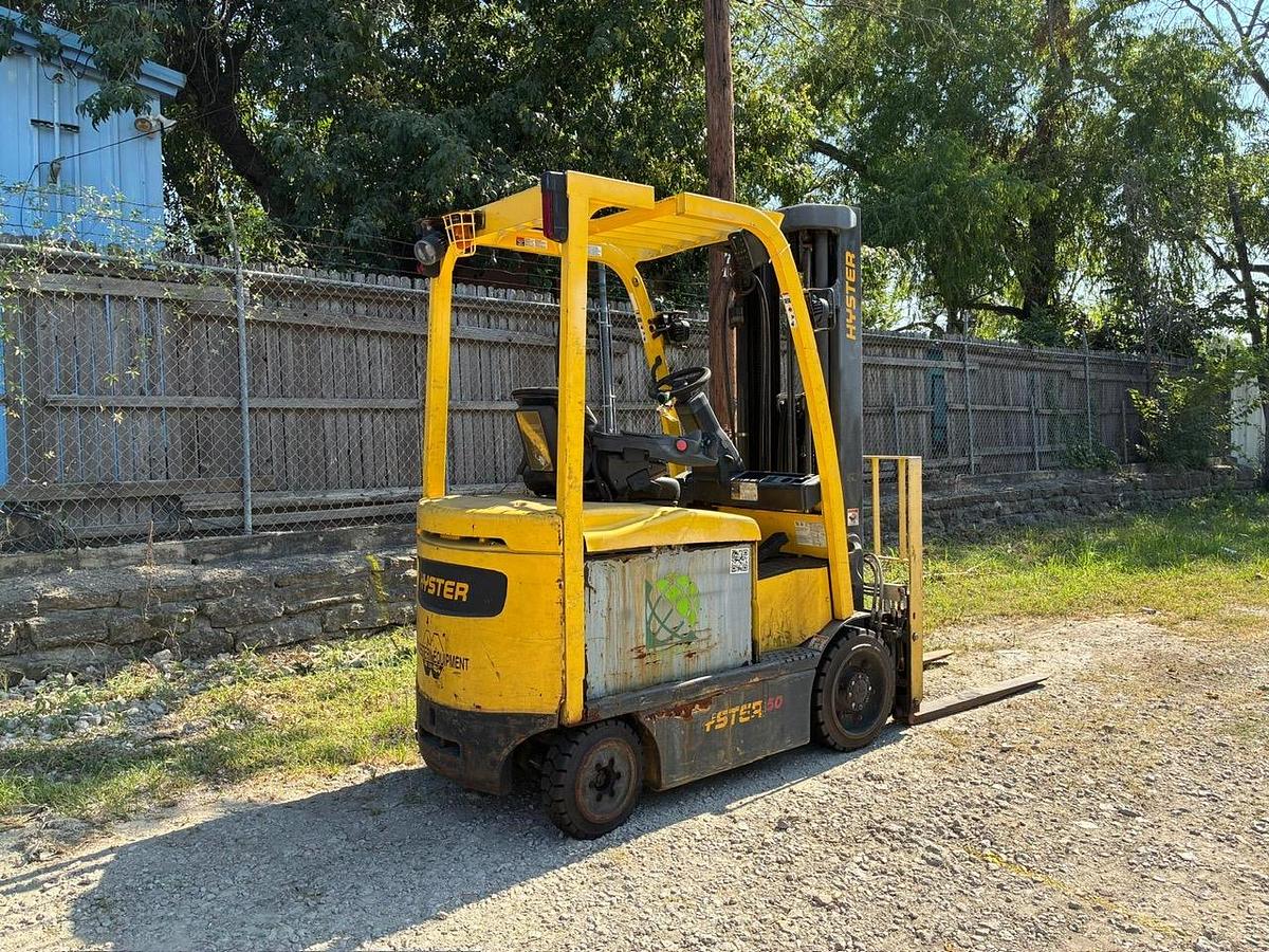 Used 2014 HYSTER E50XN-33