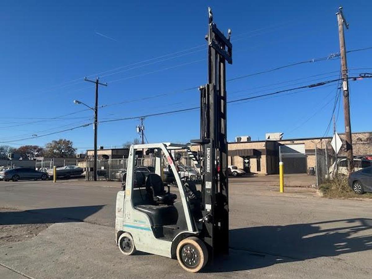 Used 2016 UniCarriers MCP1F2A25LV