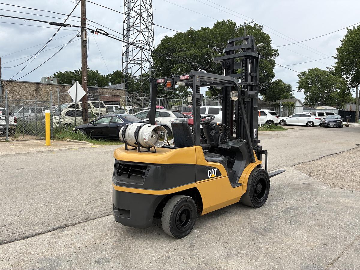 Used 2023 CAT GP35N5