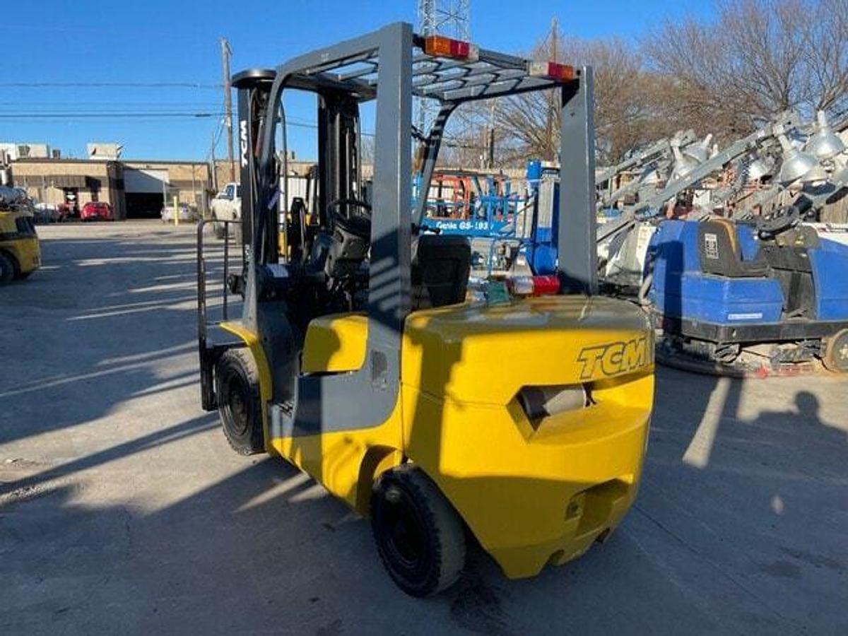 Used 2006 TCM FG25T7G