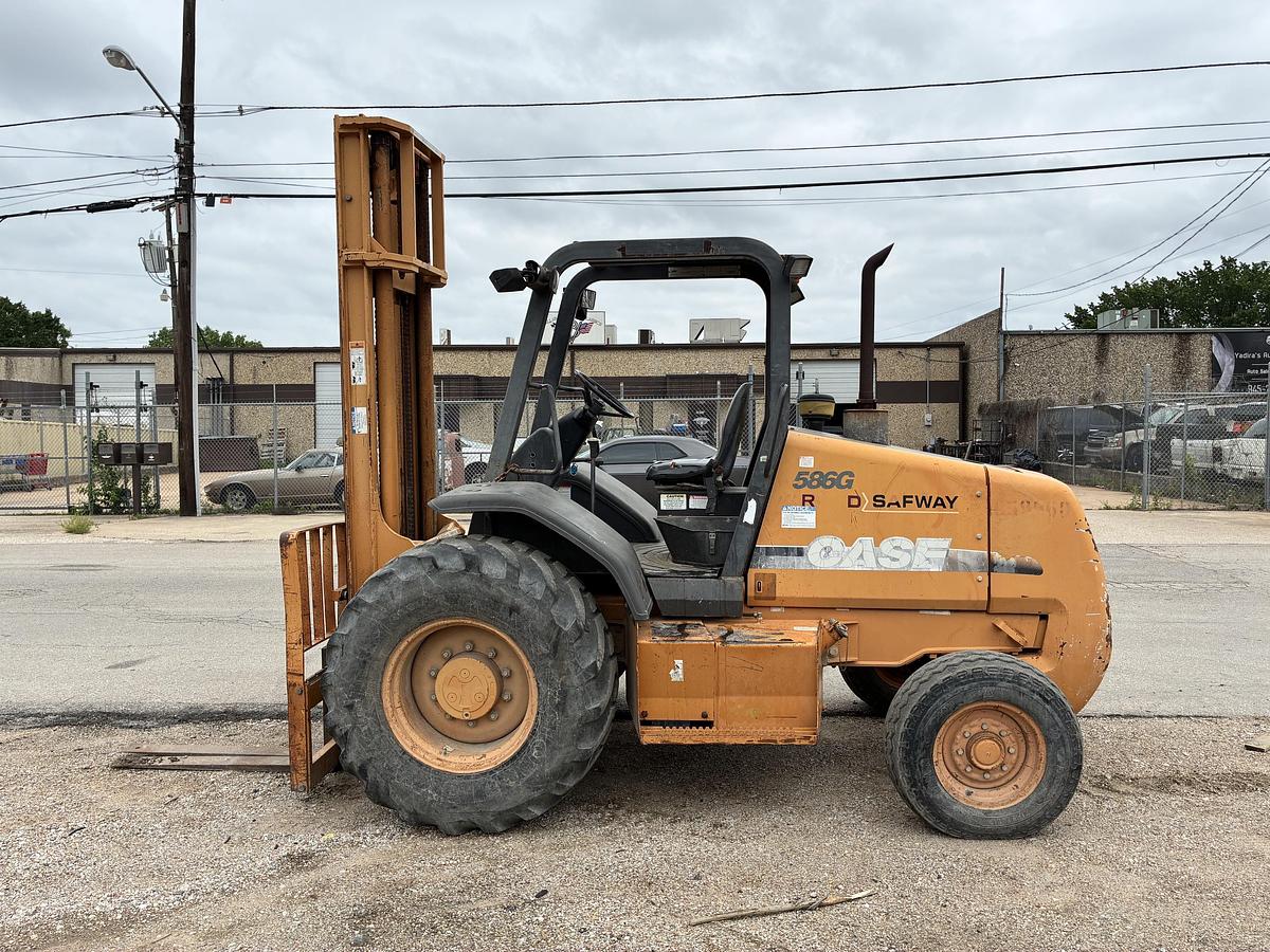 Used 2006 CASE 586G 6000 LBS