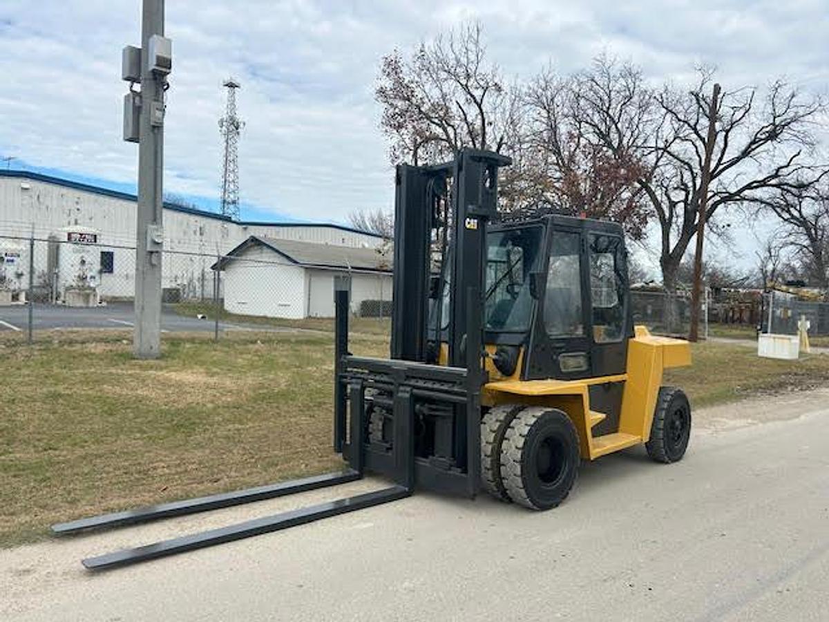 Used 2006 CAT DP70