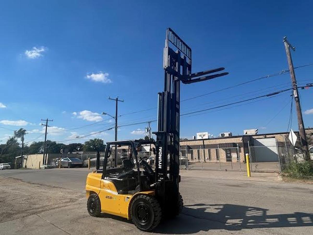 Used 2016 Hyundai 45D-9