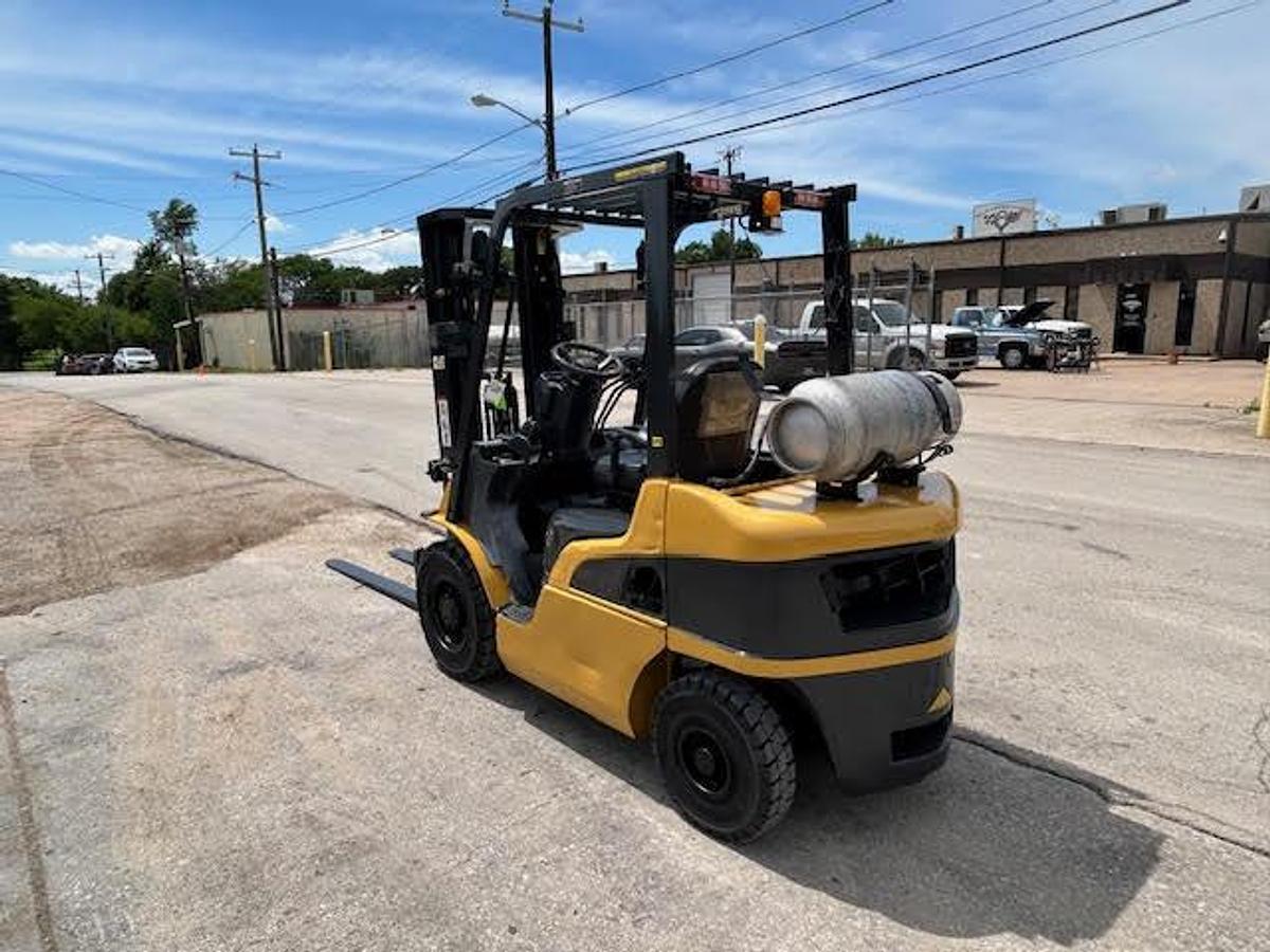 Used 2015 CAT GP25N