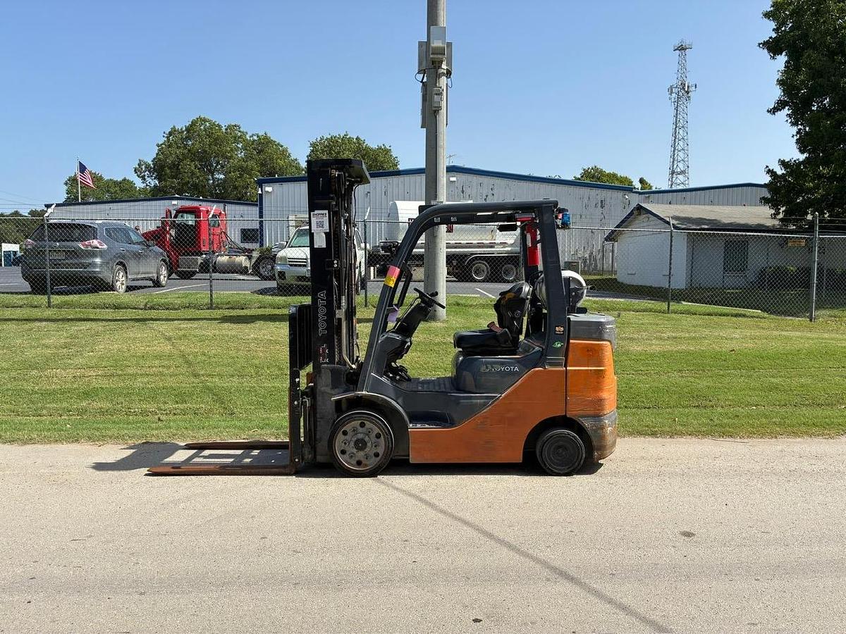 Used 2020 TOYOTA 8FGCU30