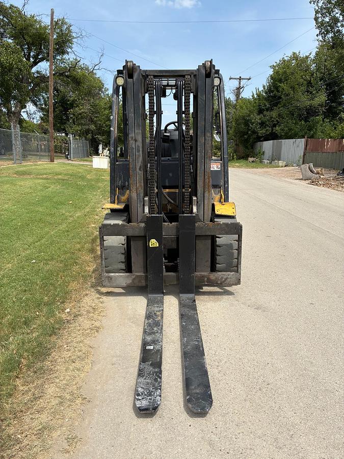 Used 2014 YALE GLP120VXNGHV088