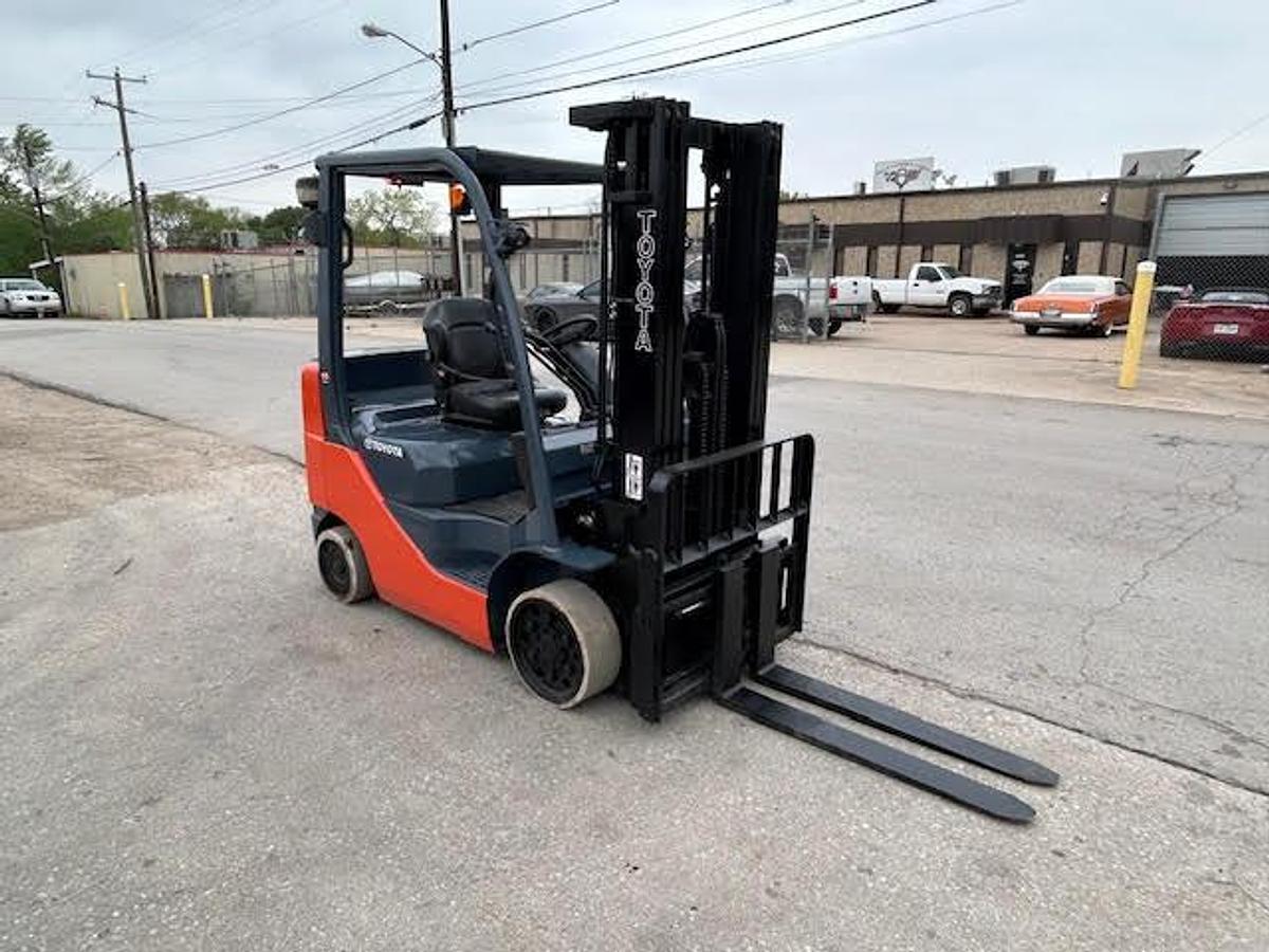 Used 2017 Toyota 8FGCU25