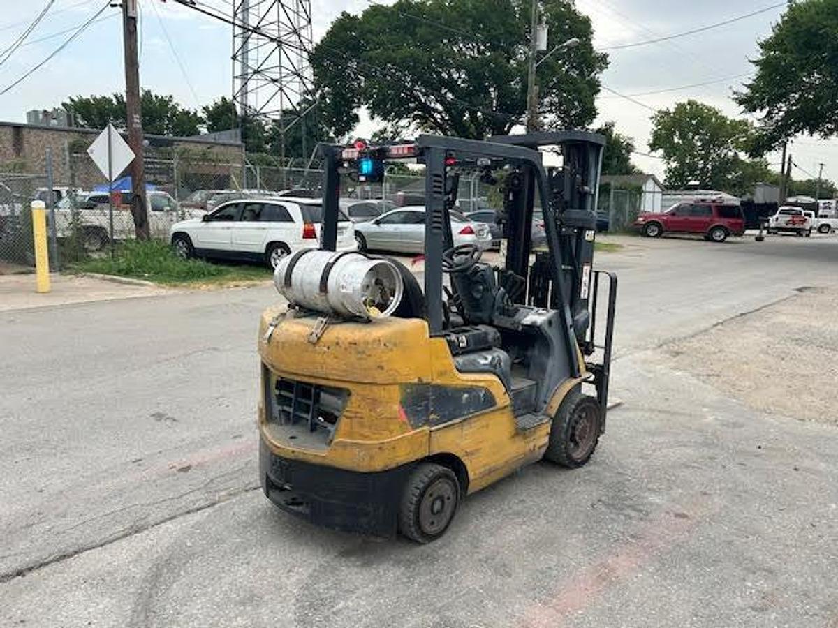 Used 2017 CAT 2C6000