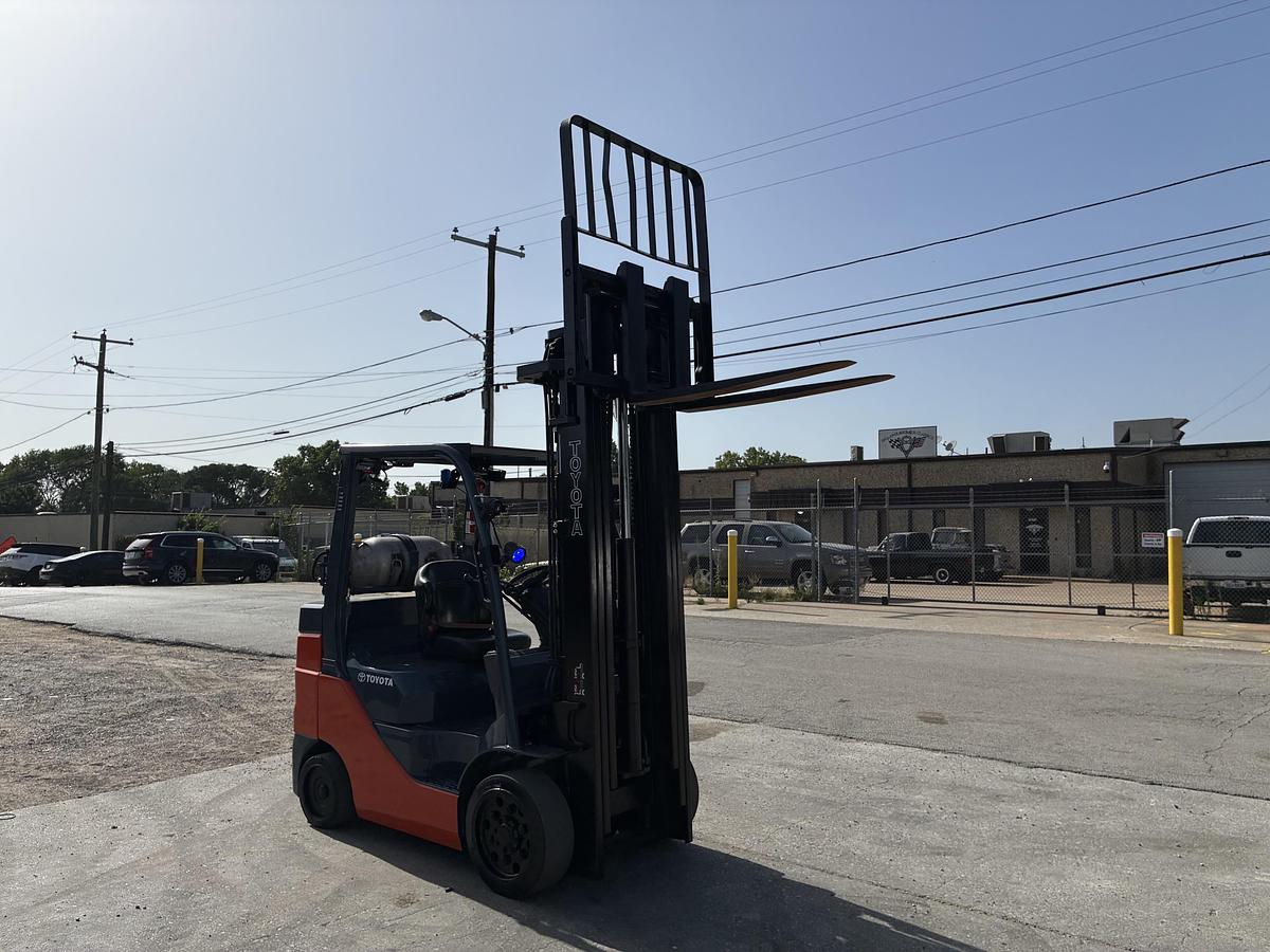 Used 2021 TOYOTA 8FGCU30