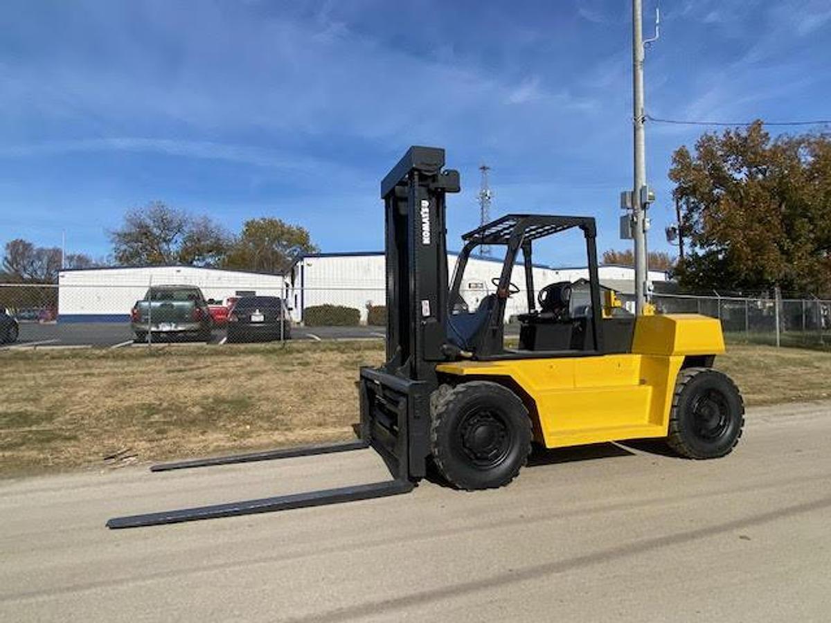 Used 2006 Komatsu FD100-7