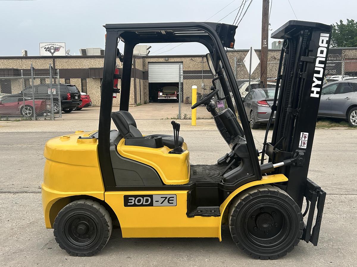 Used 2012 Hyundai 30D-7E