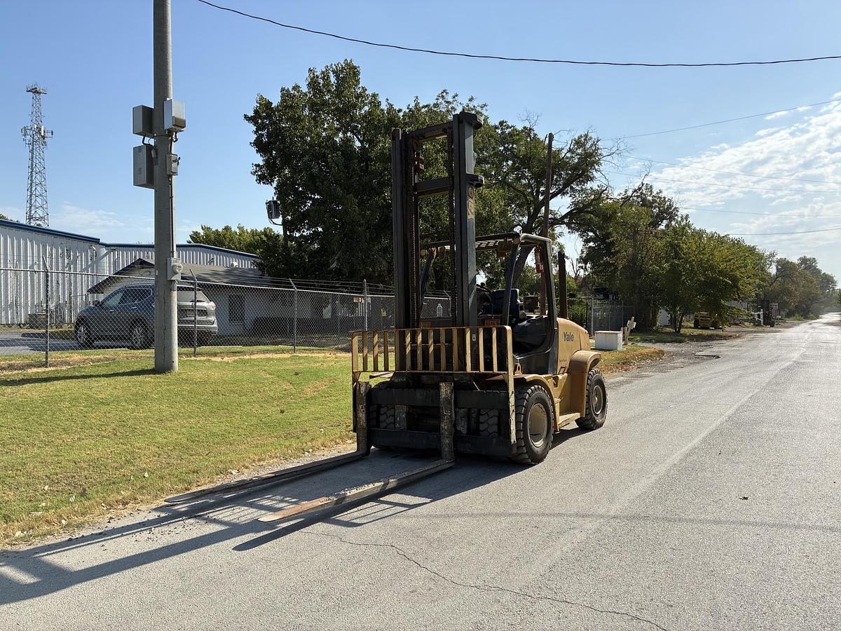 Used 2022 Yale GDP155VXNKBV148