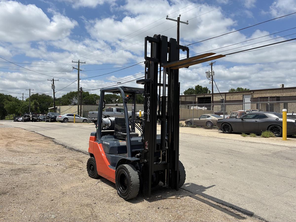 Used 2024 TOYOTA 50-8FGU25