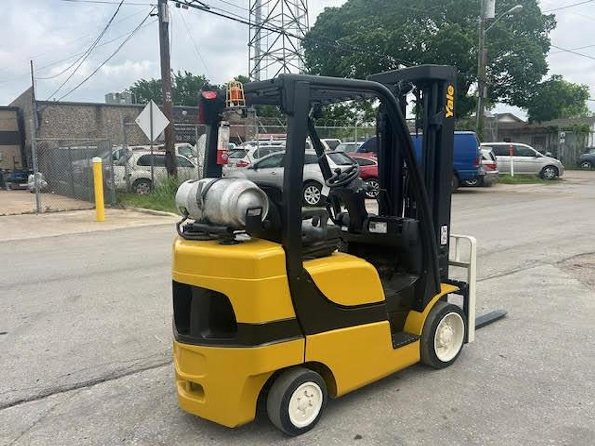 Used 2020 Yale GLC060VXNEAE090 6000LBS