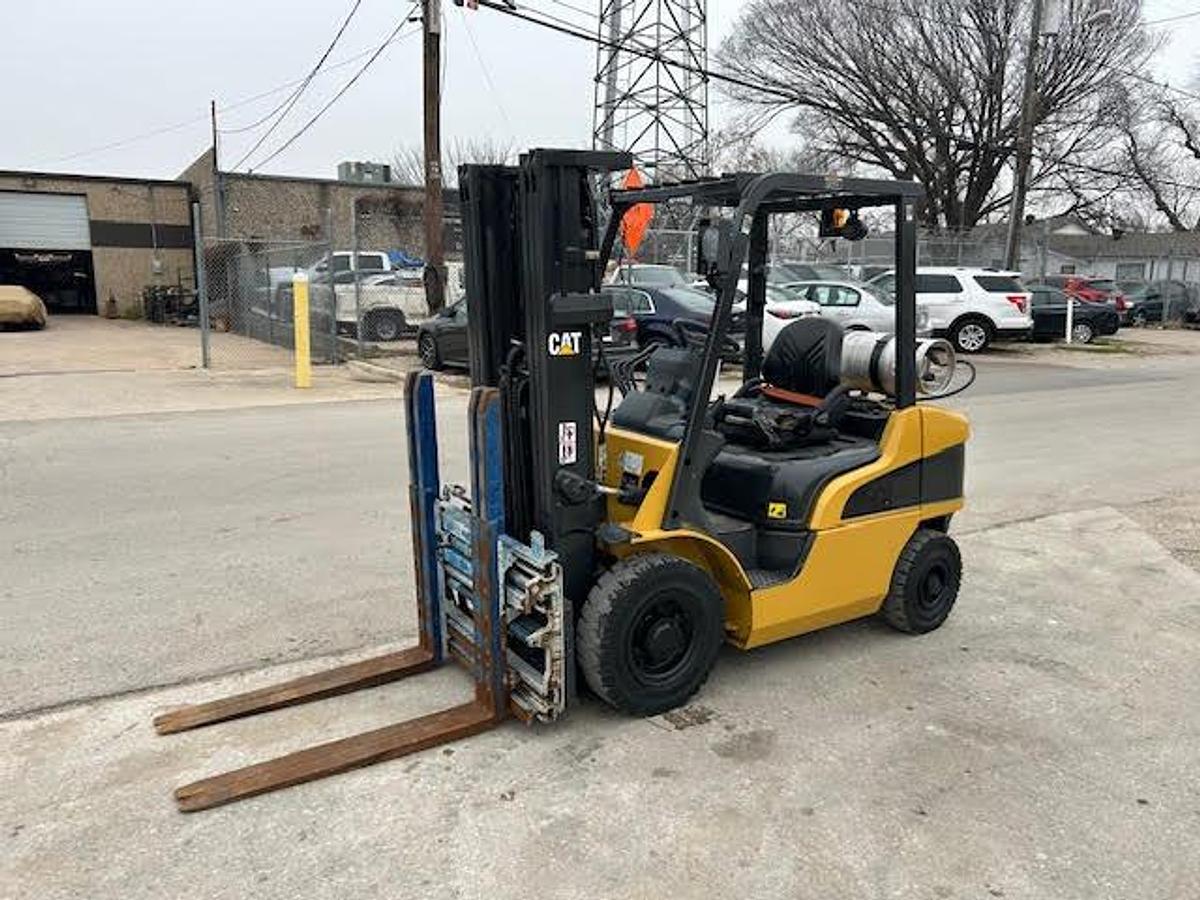 Used 2020 CAT GP25N